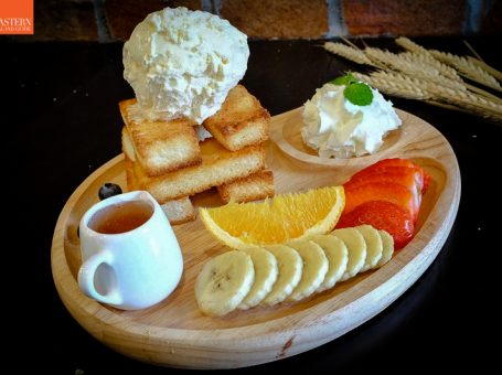 24 Café & Bistro