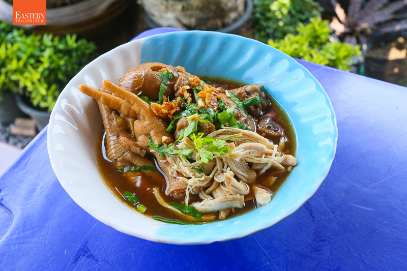 ป้าติ๋ม"ช้อนเงิน"ก๋วยเตี๋ยวไก่ตุ๋นมะระ